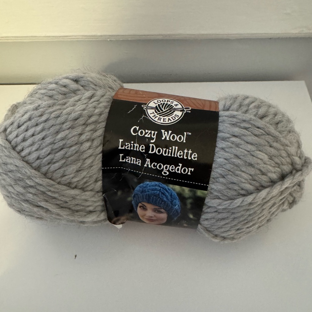 Loops & Threads NEW Light Gray Cozy Soft Wool Thick Crochet Knit Handmade Yarn